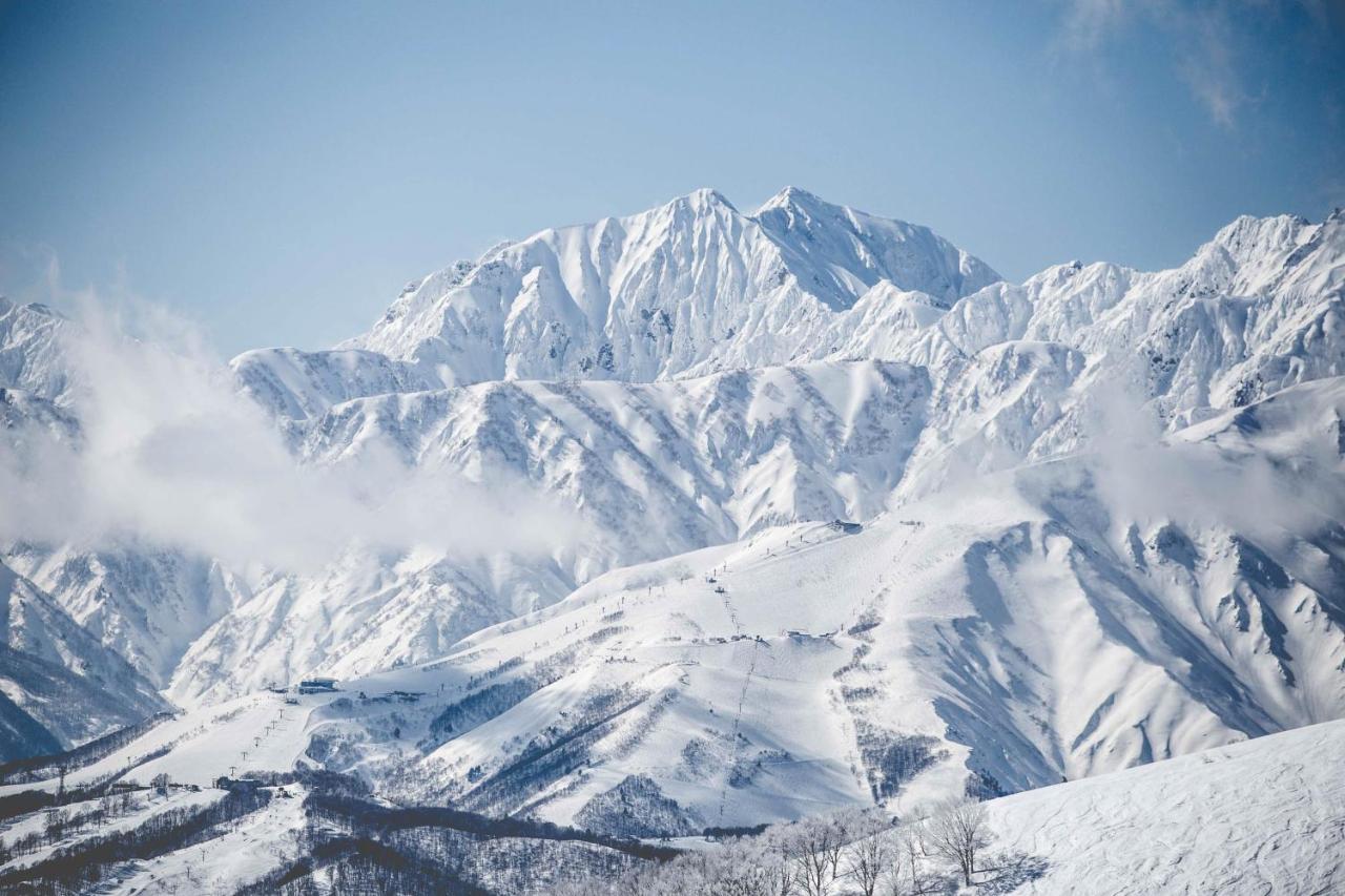 Hakuba Cortina Lodge Otari Esterno foto