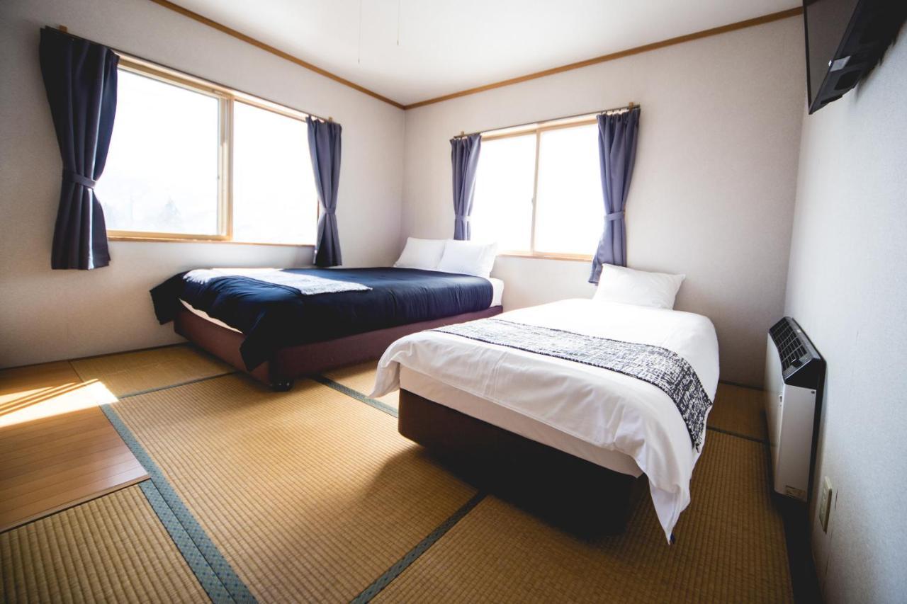 Hakuba Cortina Lodge Otari Esterno foto